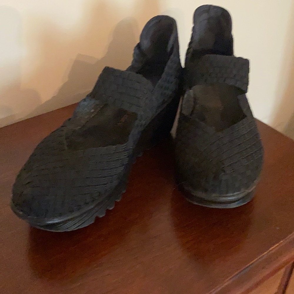 Bernie Mev wedges